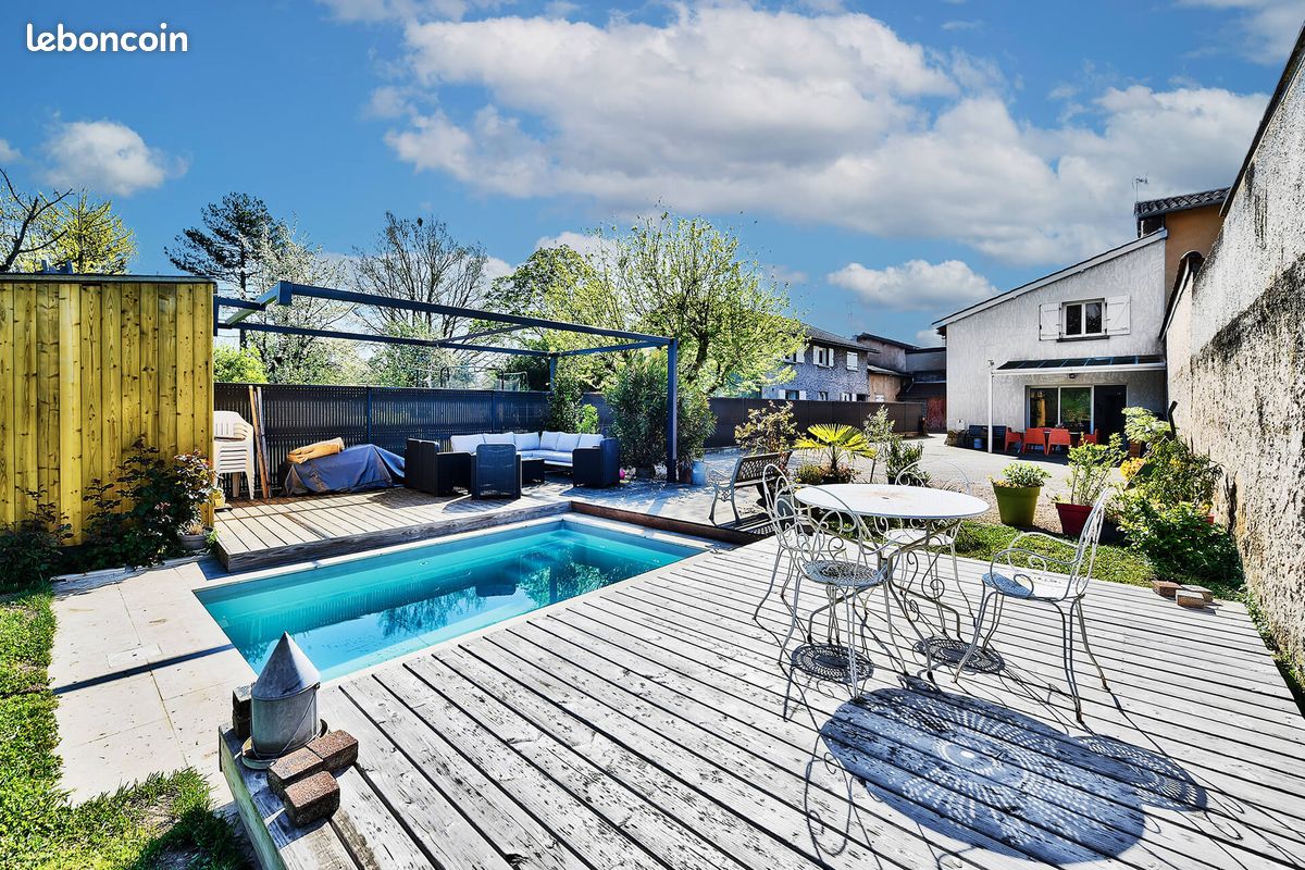 Maison 5 pièces 90 m² · aux Chères · 90 m² · 416 000 €