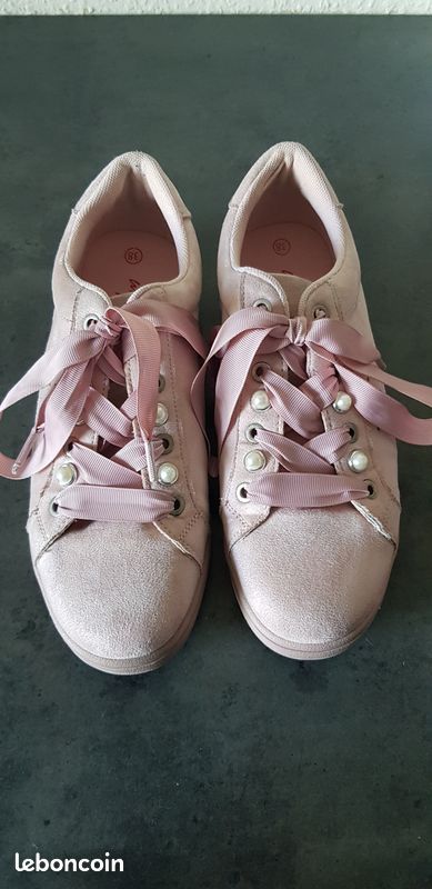 Sneakers femme pointure 38 (image 1)