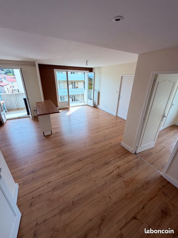 Appartement 4 pièces 66 m² · à Saint-Étienne · 66 m² · 810 €/mois