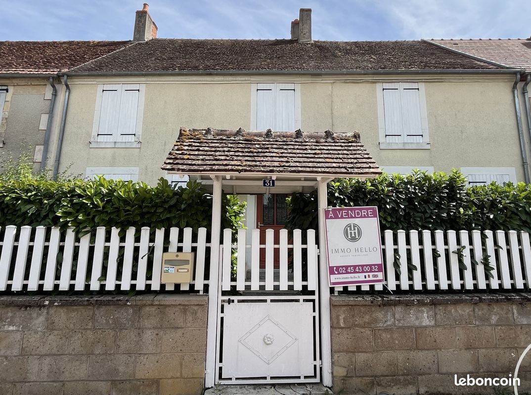 Maison 4 pièces 91 m² · à Ainay-le-Château · 91 m² · 67 000 €