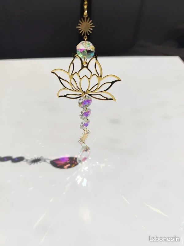 Attrape-soleil / Suncatcher "Fleur de lotus" (image 1)