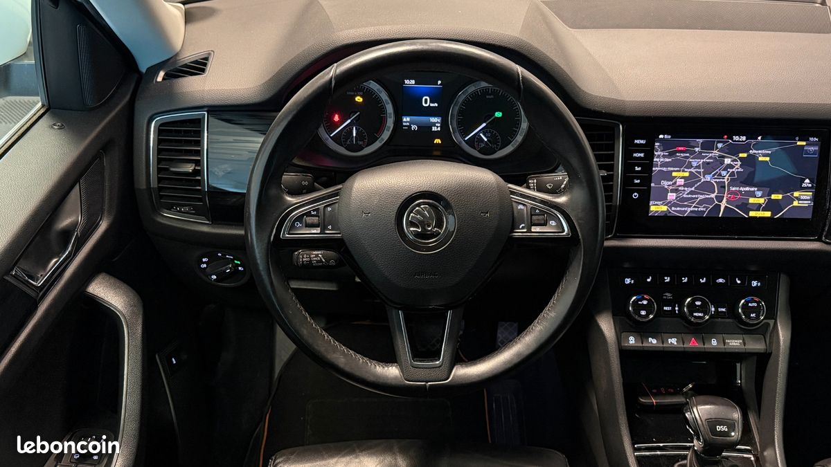 Skoda kodiaq 2.0 tdi 150 scr active 4x2 dsg bva + crochet d'attelage + camera 360 + 4 pneus (image 4)