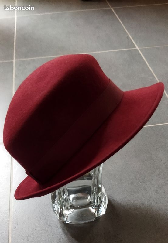 Chapeau en laine feutrée femme bordeaux (image 2)