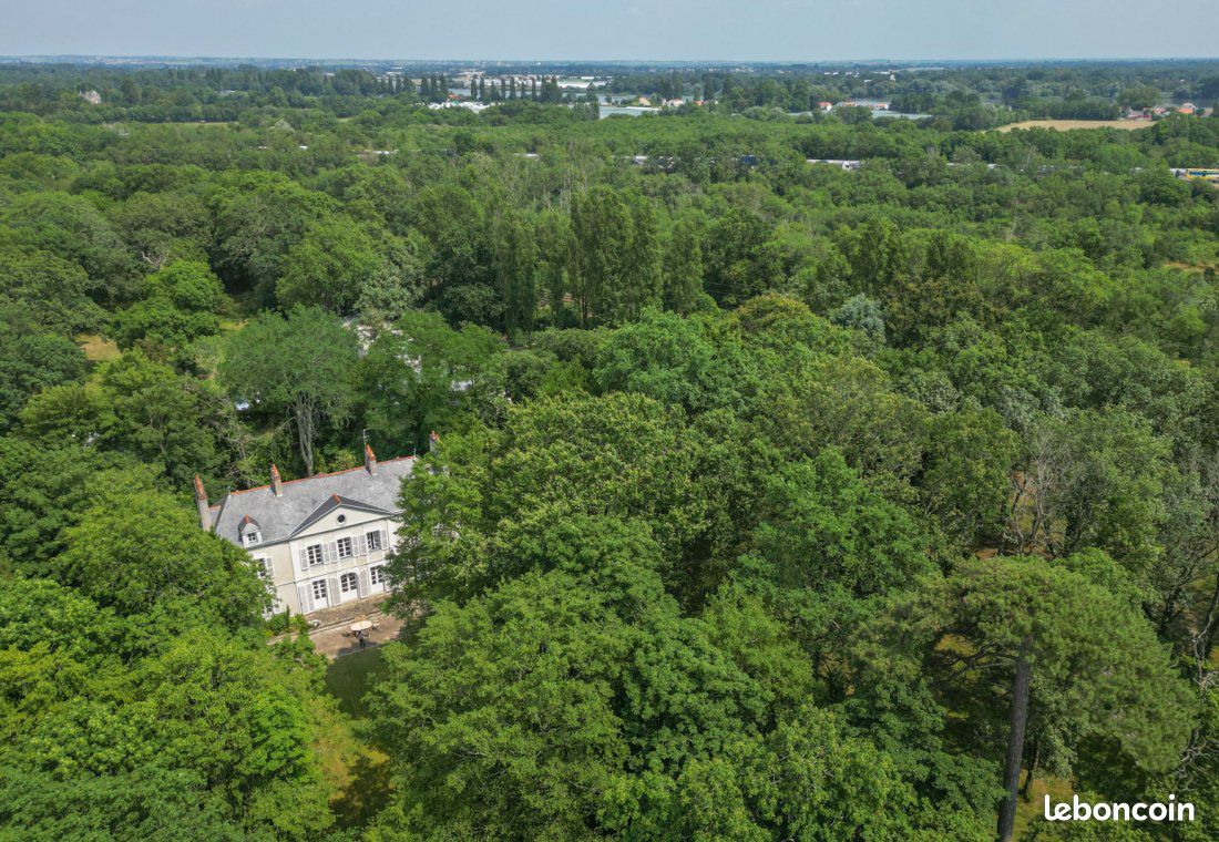 Maison 11 pièces 295 m² · à Sainte-Luce-sur-Loire · 295 m² · 845 000 €