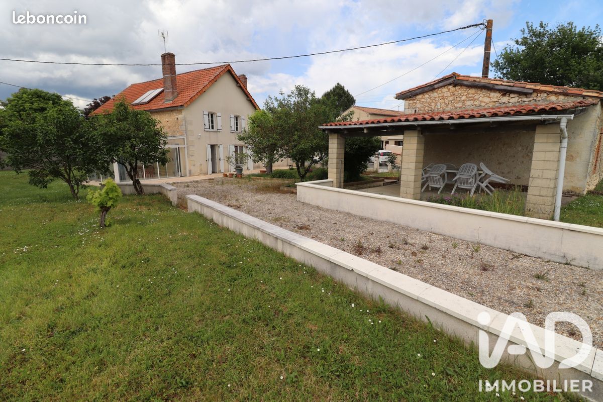 Maison 5 pièces 110 m² · à Le Fouilloux · 110 m² · 169 000 €