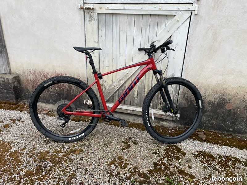 VTT mountain bike Giant Talon taille L 29 pouces Vélos