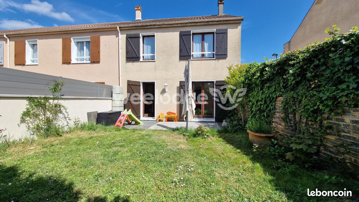 Maison 5 pièces 93 m² · à Plaisir · 93 m² · 319 000 €