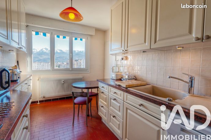 Appartement 5 pièces 123 m² — 1