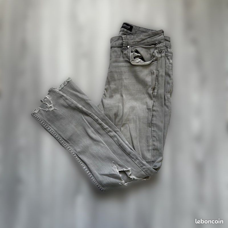 Jeans effet déchiré (image 1)