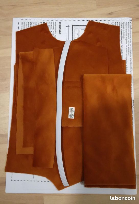 MEUBLE PIZZA RÉFRIGÉRÉ PRO 2 PORTES | PLAN GRANIT - 5 BACS GN 1/6 MEUBLE PIZZA RÉFRIGÉRÉ PRO 2 PORTES | PLAN GRANIT - 5 BACS GN 1/6