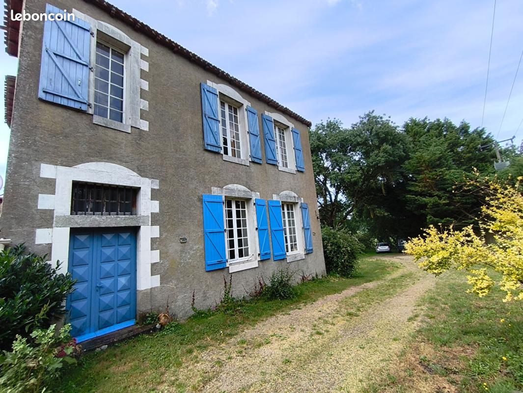 Maison 7 pièces 234 m² · à Divatte-sur-Loire · 234 m² · 447 200 €