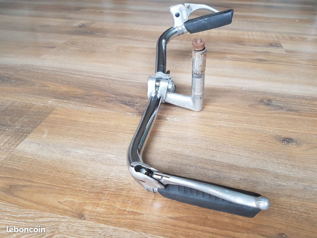 DIVERSES POIGNEES FREIN CYCLOMOTEUR ANCIEN