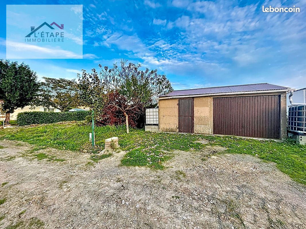 Terrain 742 m² · à Les Achards · 742 m² · 99 500 €