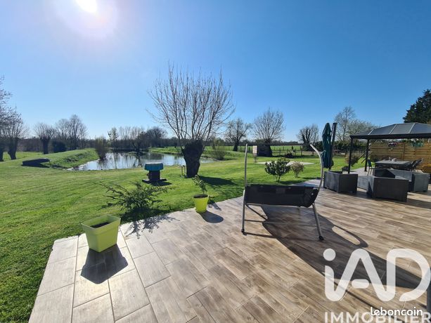 Maison 9 pièces 213 m²