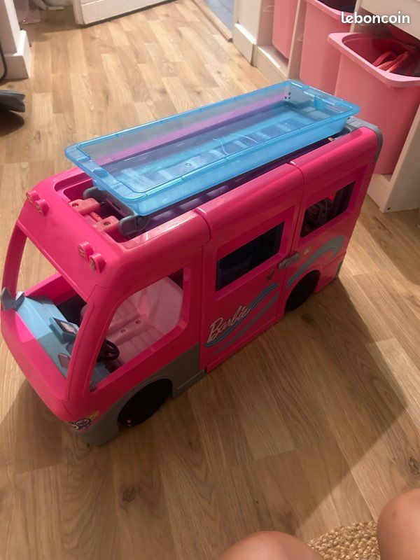 Barbie (image 1)
