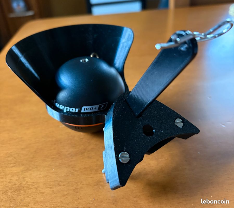 Support de treuil pour fourreau de remorque Trigano PV360 - Treuils