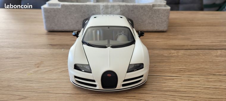 Boîte Vide AUTOart Pour Bugatti Veyron Supersport 1/18 Avec Certificat | Collection
