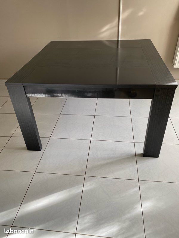 Table pour salle à manger 8 personnes (image 1)