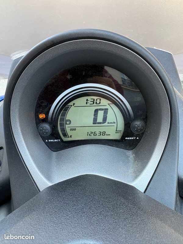 Yamaha n max 125 (image 2)