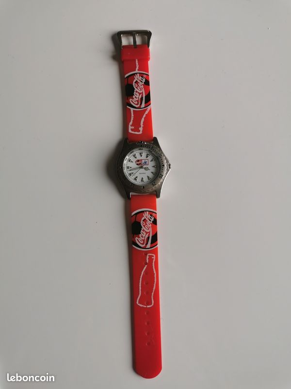Montre Publicitaire Coca-Cola Avec Indicateur De Fuseaux Horaires - Occasion Unisexe