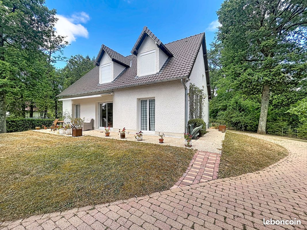 Maison 8 pièces 170 m² · à Saint-Cyr-en-Val · 170 m² · 356 320 €