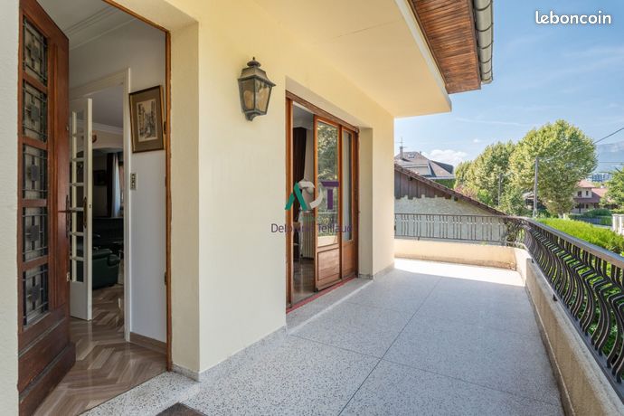 Maison 6 pièces 146 m² — 17