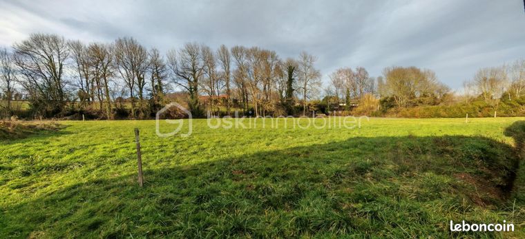 Terrain 1 305 m² Saubole