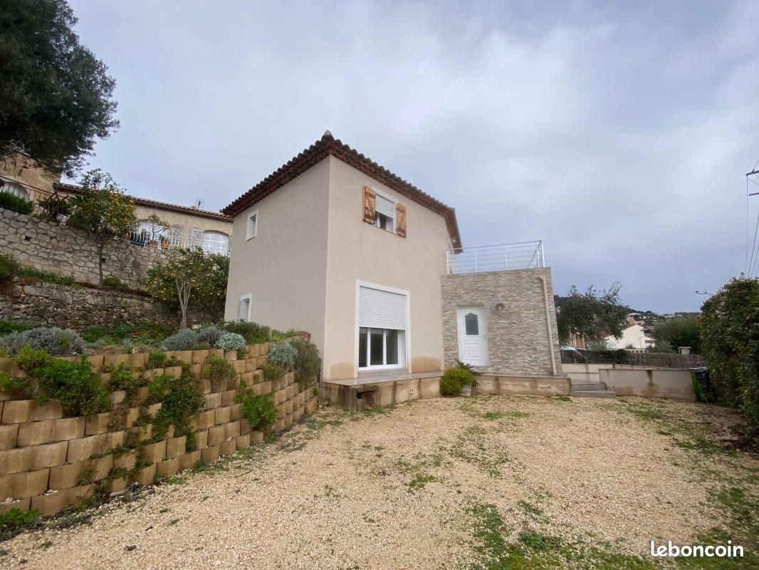 Maison 4 pièces 94 m² · à Ollioules · 94 m² · 1 500 €/mois