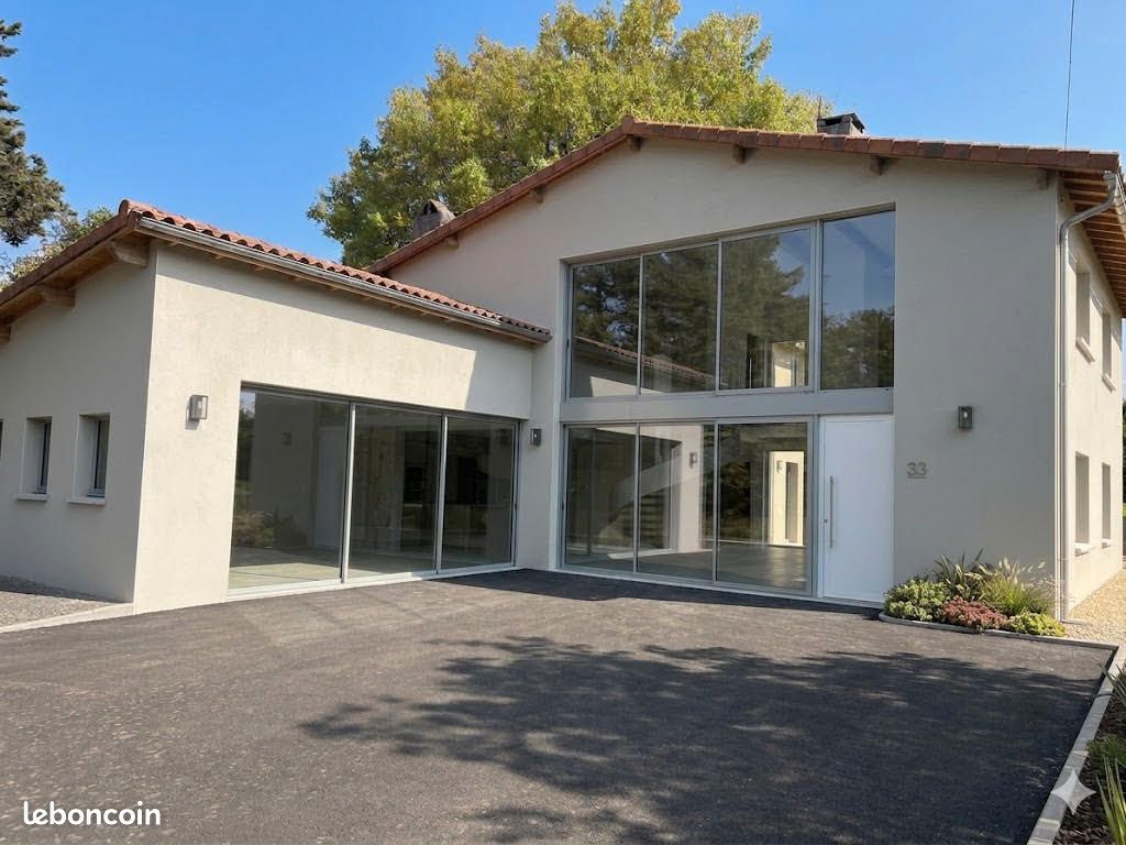 Maison 5 pièces 196 m² · à Pechbusque · 196 m² · 320 000 €
