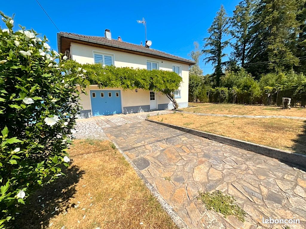 Maison 5 pièces 110 m² · à Corre · 110 m² · 167 000 €