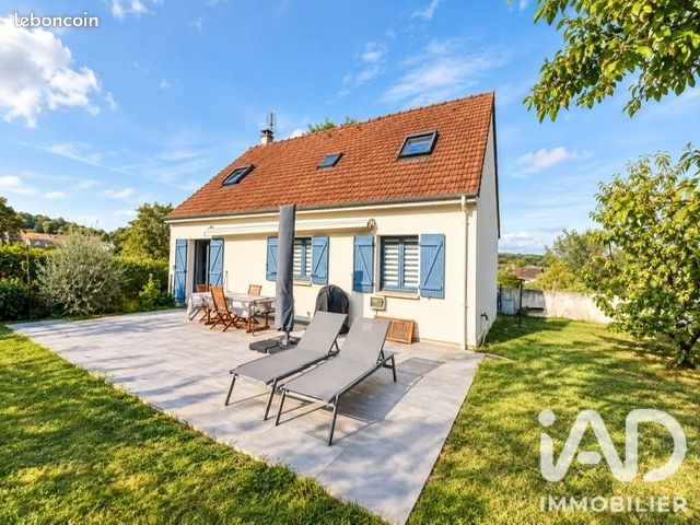 Maison 5 pièces 106 m² · à Maule · 106 m² · 1 890 €/mois