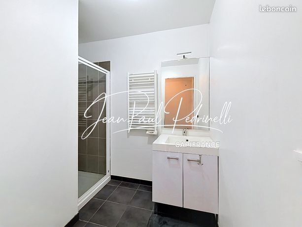 Appartement 2 pièces 39 m² — 10