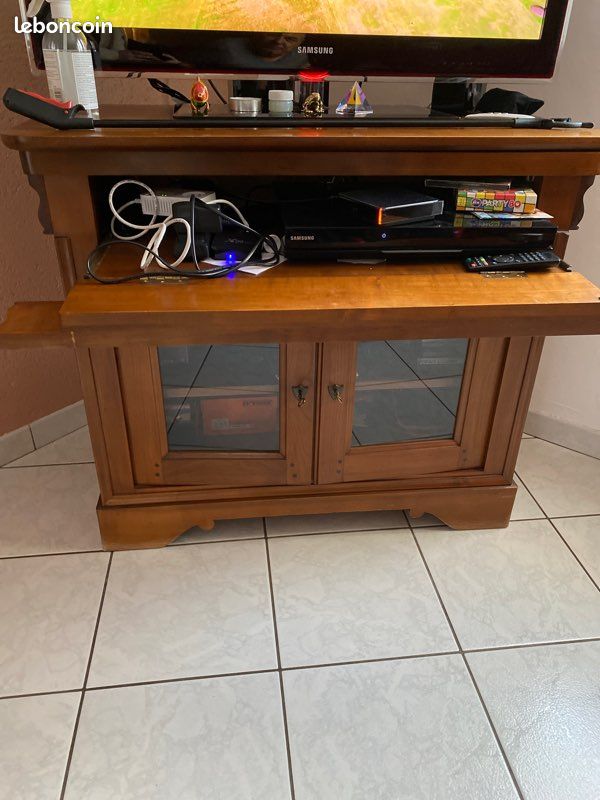 Meuble TV en bois (image 1)