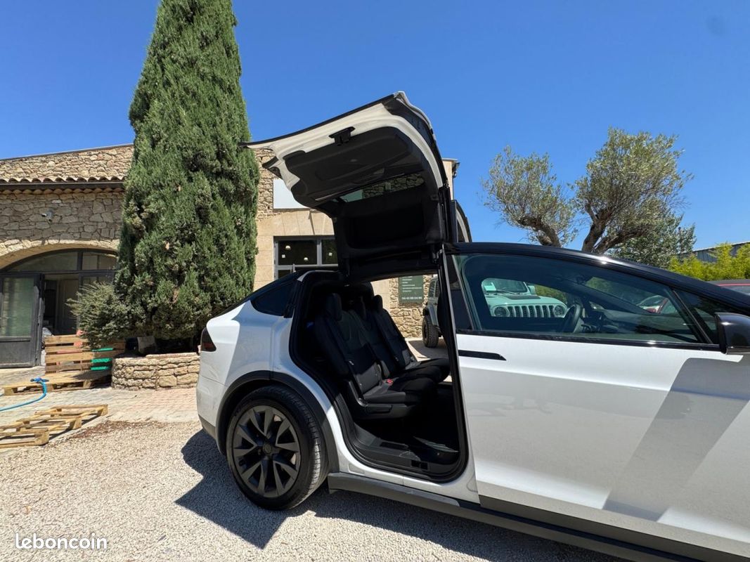 TESLA MODEL X 2024 Dual Motor 670CV - 1ère Main/Origine FR/Autopilot - Garantie 12 MOIS (image 10)