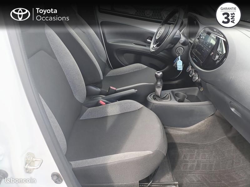 Toyota Aygo X 1.0 VVT-i 72ch Dynamic MY23 (image 6)