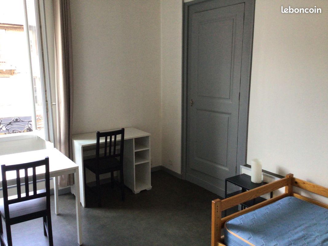 Appartement 1 pièce 18 m² · à Saint-Martin-d'Hères · 17,5 m² · 490 €/mois