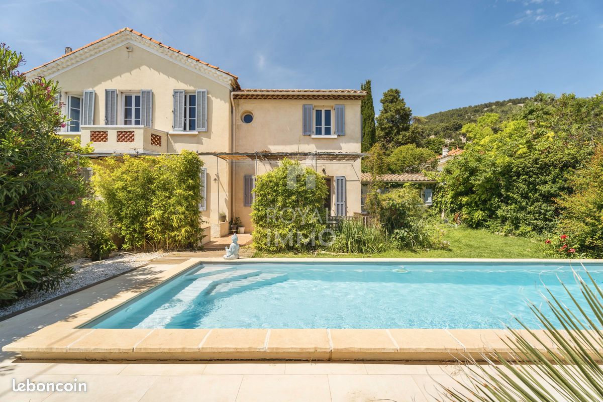 Maison 6 pièces 130 m² · à Toulon · 130 m² · 724 000 €