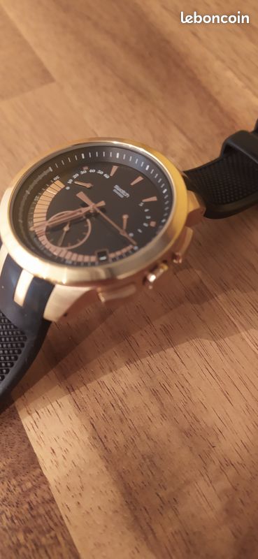 Montre SWATCH chronographe (image 8)
