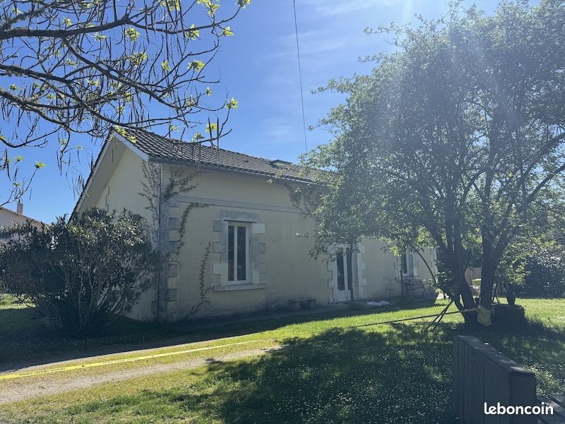 Maison 6 pièces 145 m² · à Saint-Aigulin · 145 m² · 186 900 €