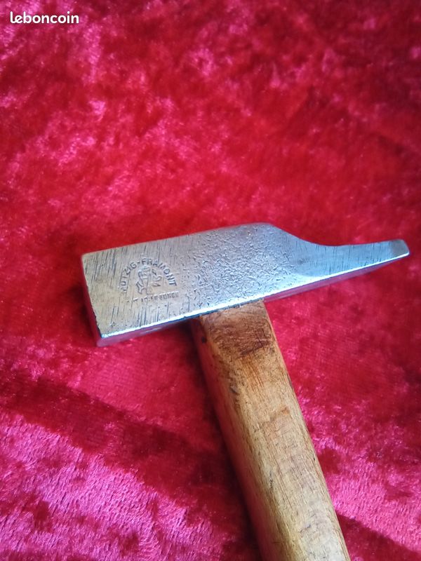 Ancien Marteau De Maçon Générique - Outil Vintage, Manche Fendu, Pour Collection