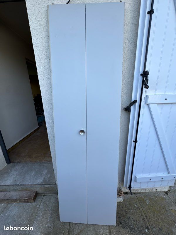 Porte placard (image 1)