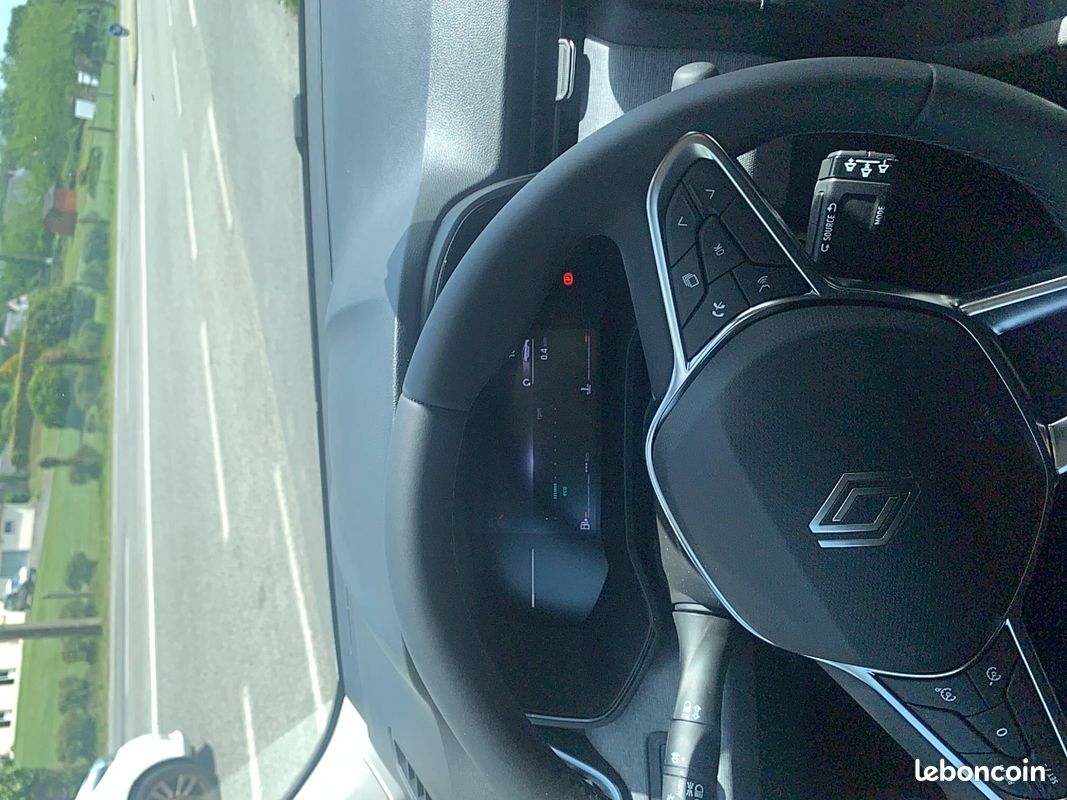 RENAULT Clio TCe 90 ch Generation (image 17)