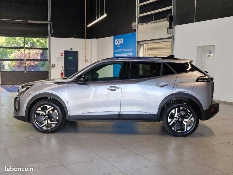 Peugeot 2008 1.2 100ch S&S Allure (image 8)