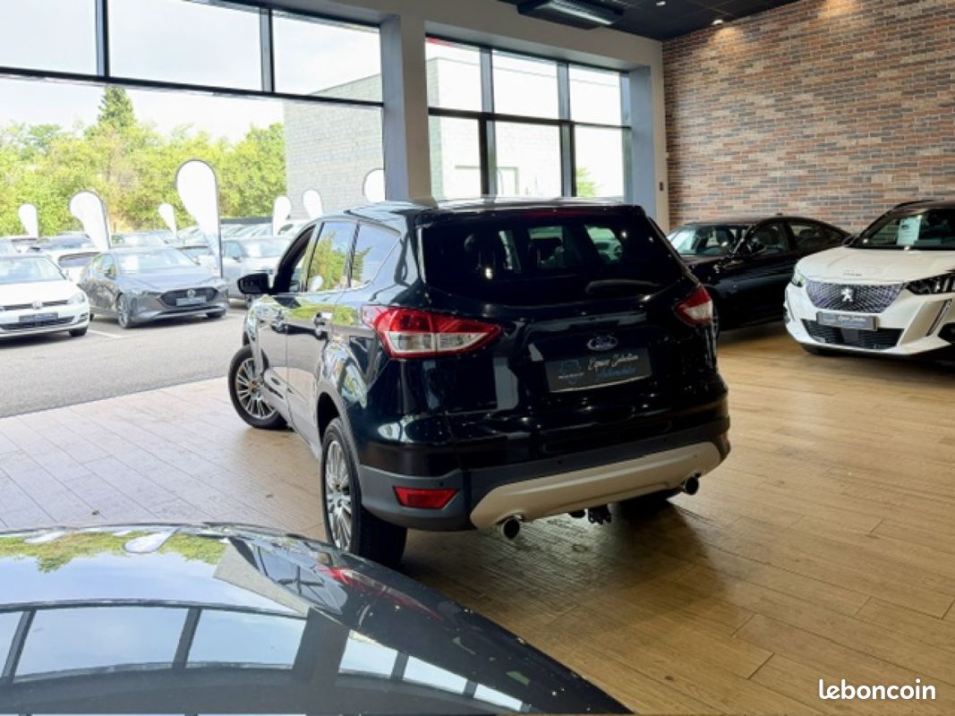 FORD KUGA 2.0 TDCi 140 FAP 4x4 Titanium Powershift A (image 3)