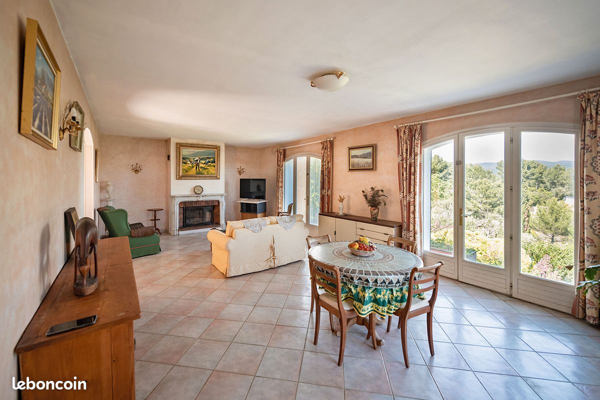 Maison 5 pièces 138 m² · à Le Castellet · 138 m² · 995 000 €