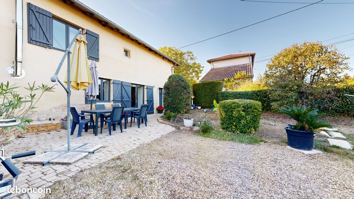 Maison 4 pièces 99 m² · à Saint-Georges-de-Reneins · 99 m² · 317 000 €