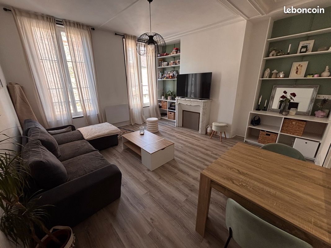 Appartement 2 pièces 57 m² · à Clermont · 57 m² · 800 €