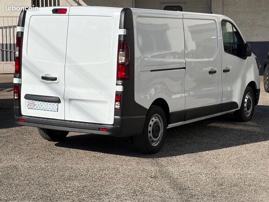 Renault Trafic Vu FOURGON 2.0 BLUEDCI 130 30 L2H1 GRAND-CONFORT (image 3)