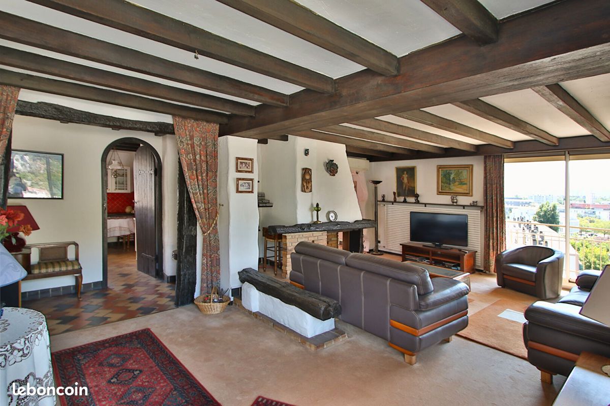 Appartement 6 pièces 153 m² · à Seyssinet-Pariset · 153 m² · 350 000 €