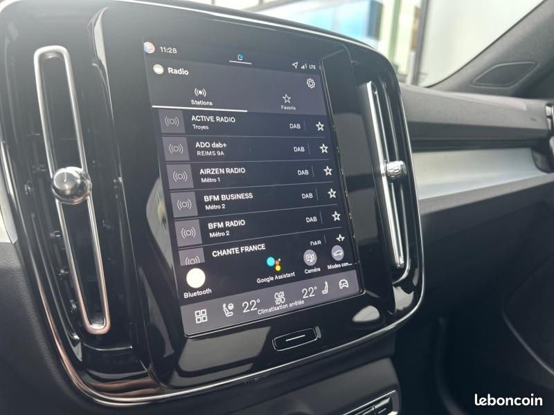 Volvo XC40 B3 163ch Black Edition DCT 7 (image 19)
